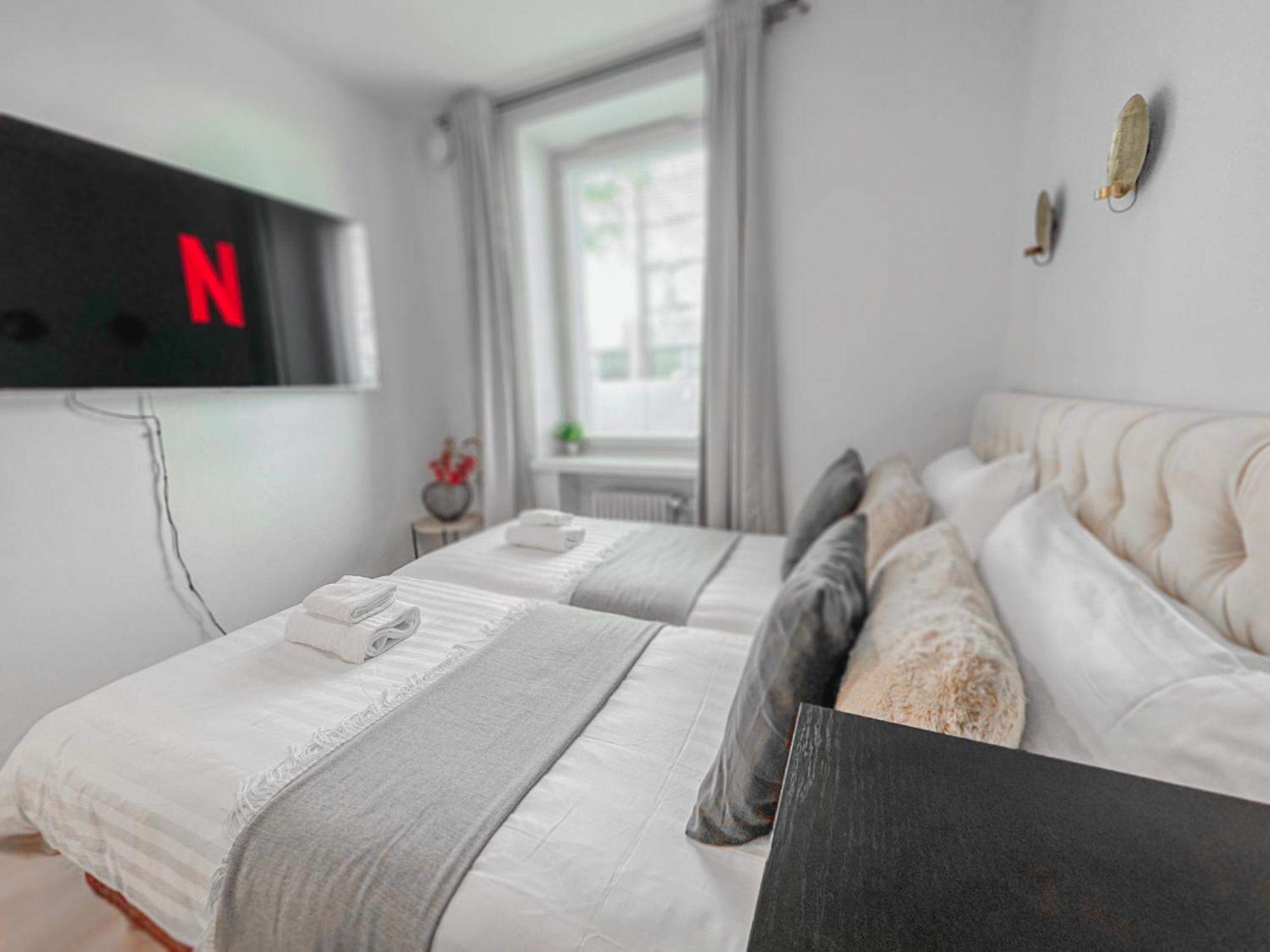 Residential Homes Center Apartment *